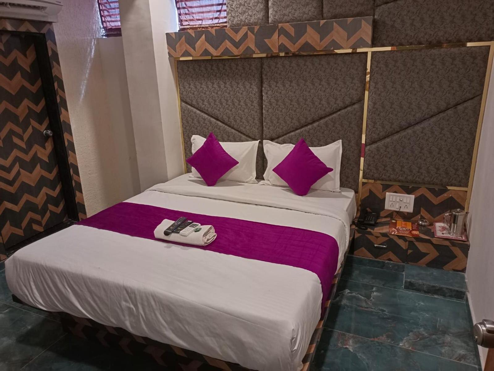 Hotel Karnavati アーメダバード エクステリア 写真